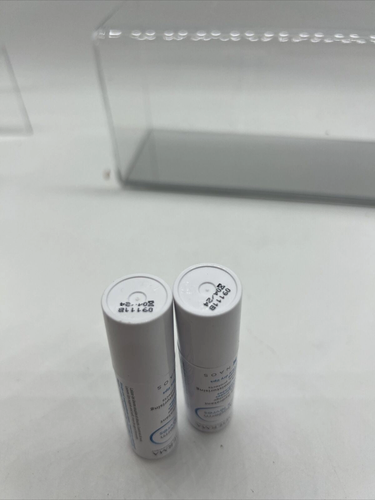 (2) Bioderma  Atoderm Lip Stick Balm Ultra Hydrant 4g