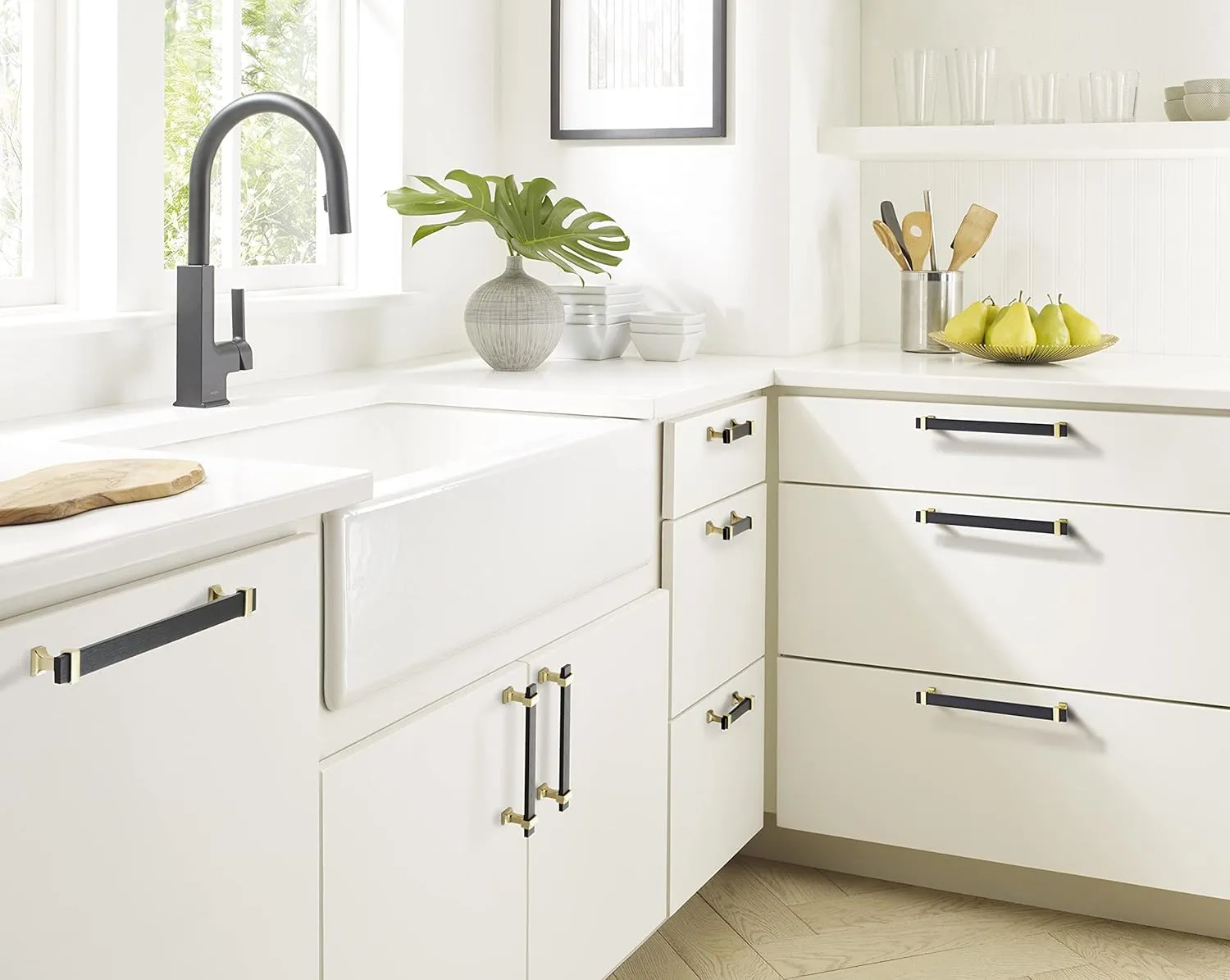 Amerock | Cabinet Pull | Brushed Matte Black/Brushed Gold | 5-1/16 inch (128 mm) Center to Center | Overton | 1 Pack | Drawer Pull | Drawer Handle | Cabinet Hardware
