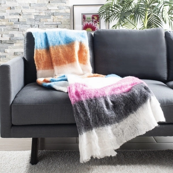 Bold Throw