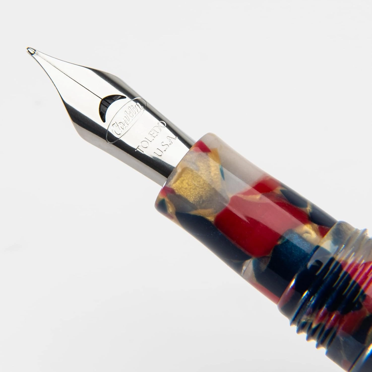 Conklin All American Fountain Pen in Old Glory – Medium Nib, Patriotic Red, White & Blue Design – Ideal Gift for Professionals & Pen Collectors