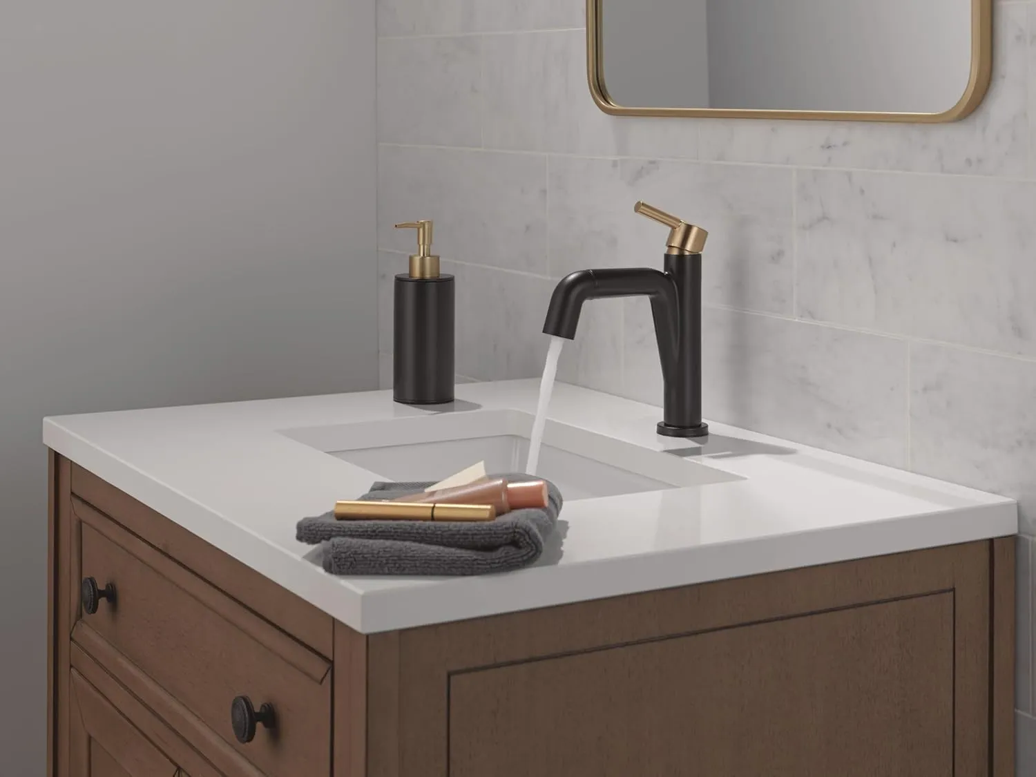 Delta 15849LF-PD Nicoli 1.2 GPM Single Hole Bathroom Faucet with Pull Down Spout and Push Pop-Up Drain Assembly - Matte Black/Champagne Bronze