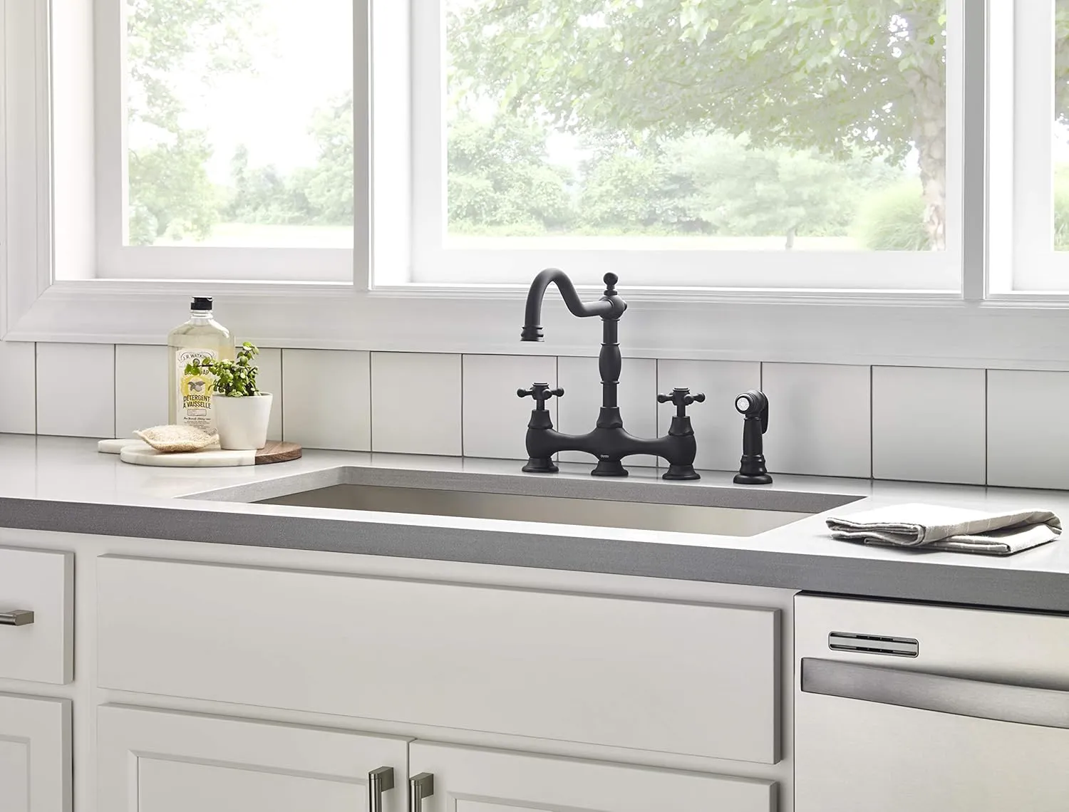 Gerber D404457BS Kitchen Faucet, Satin Black