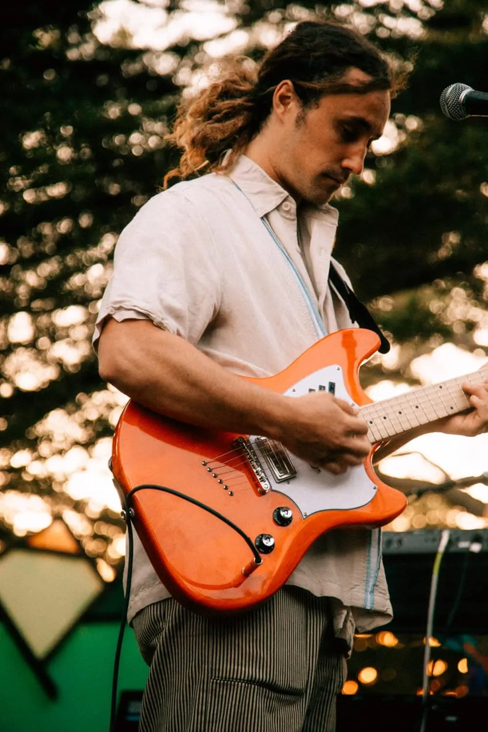 Guild Guitars Surfliner Solid Body Electric Guitar Sunset Orange - Classic Styling with Modern Features, Guild Rocker Pickup Switching System with Master Volume, Tone Control and 3 Switches