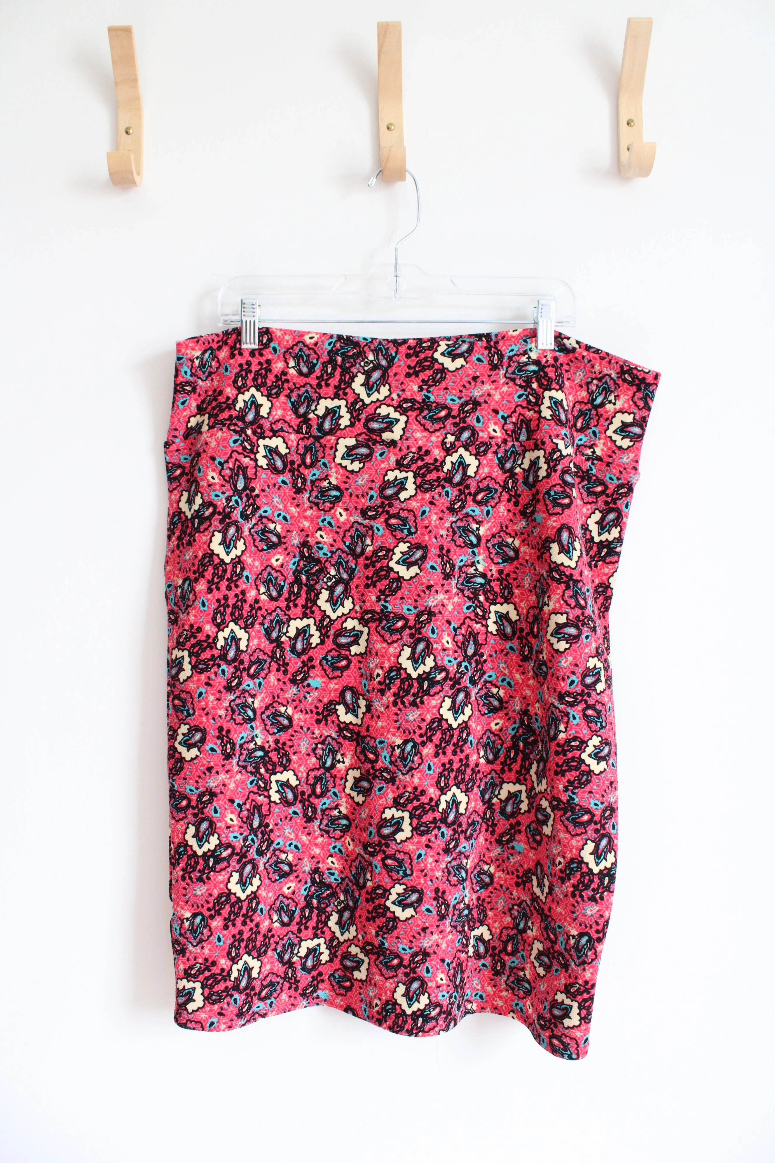 LuLaRoe Pink Patterned Knit Skirt | 3XL
