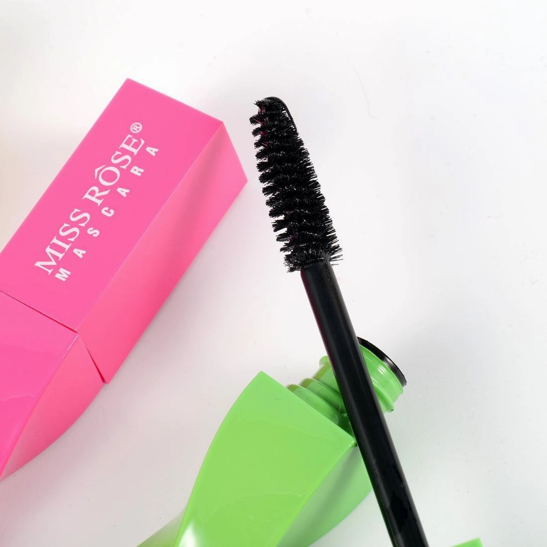 Miss Rose Twist-Up Mascara
