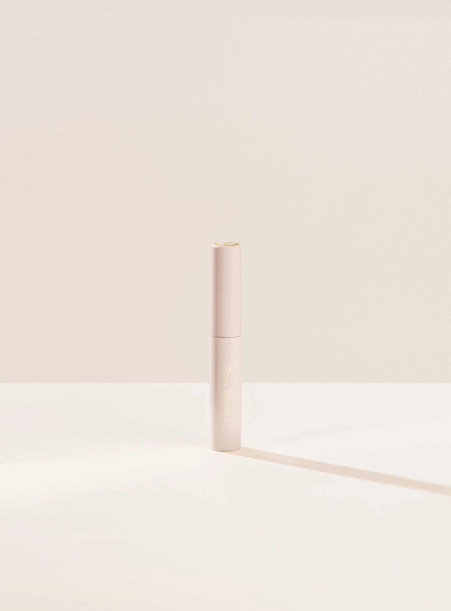 Perfect Strokes Universal Volumizing Mascara Deluxe