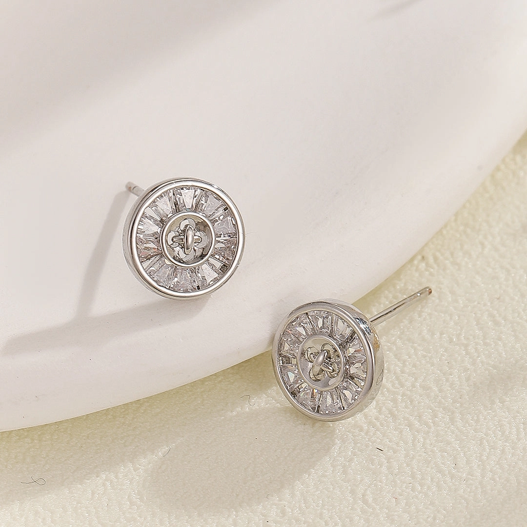 Reet Pehal - Glistening Unity Studs