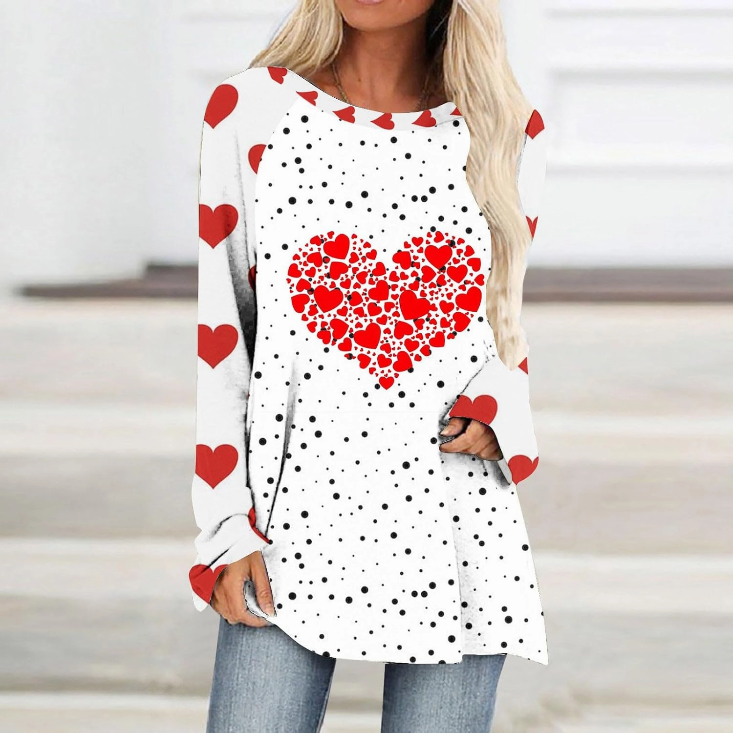 Valentine's Day Shirts for Women Long Sleeve Crewneck Love Heart Print Cute Tops Pullover Baggy Casual Thin Blouses