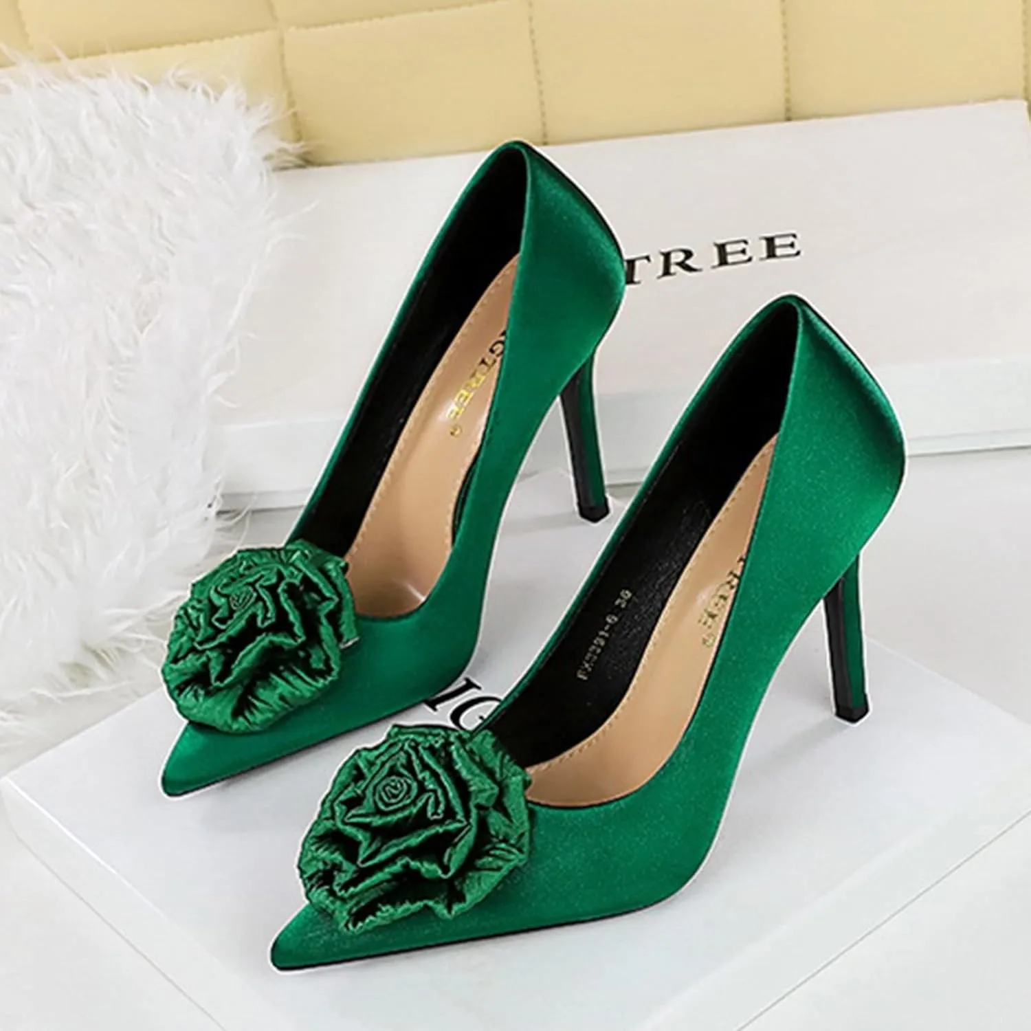 Women's Satin Flower Stiletto Heel Pumps Closed Pointed Toe Slip-on Stiletto High Heel Business Office Dress Shoes Elegant Bridal Party Wedding Shoes